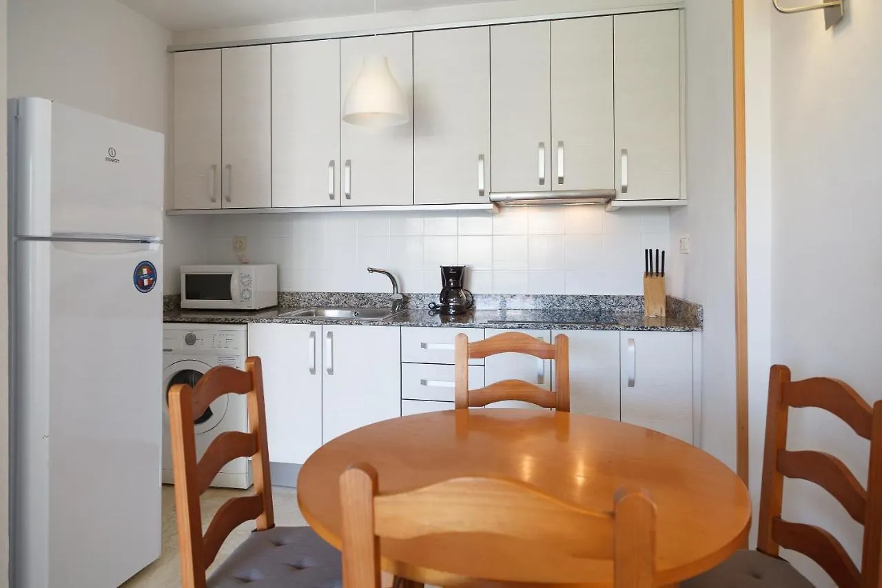 Uhc Aquamarina Apartments La Pineda España