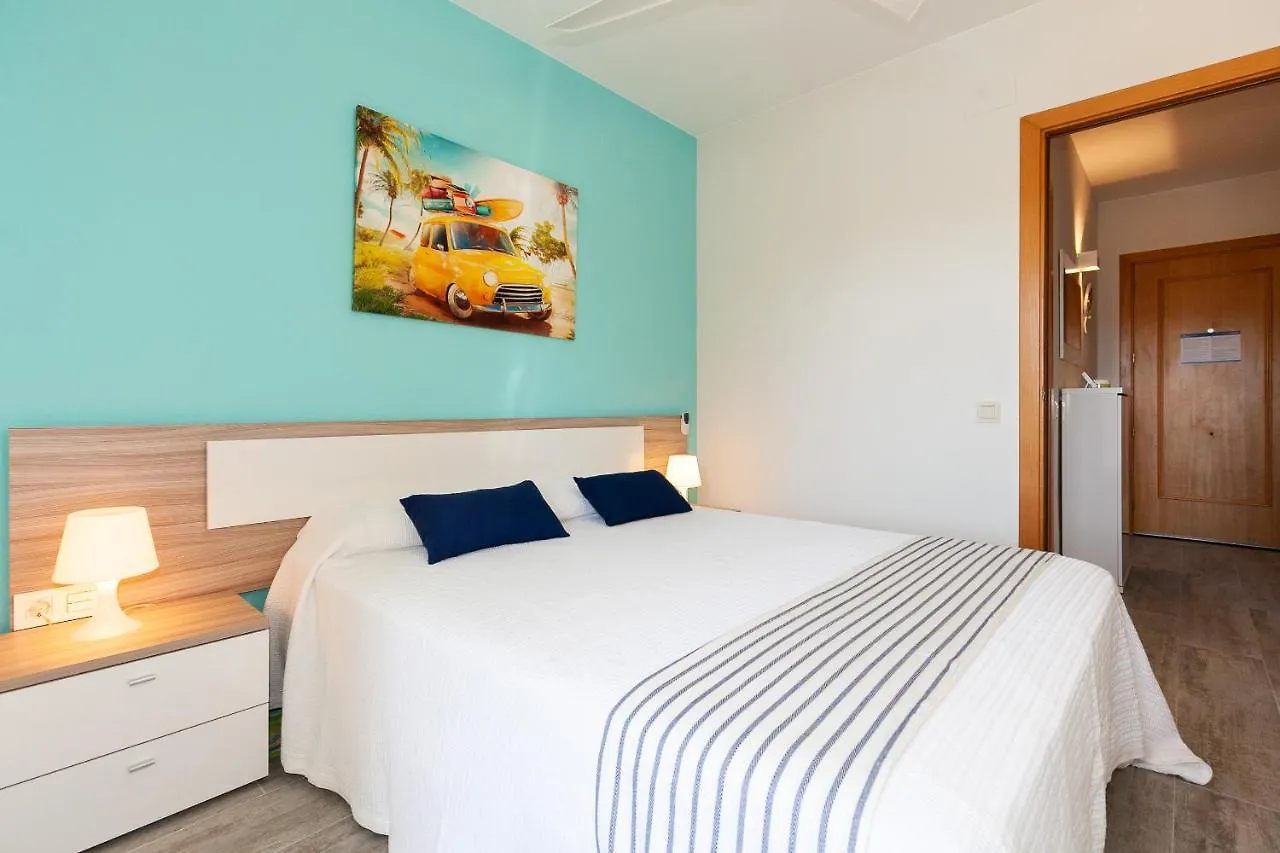Uhc Aquamarina Apartments La Pineda 0*,